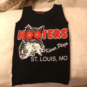 Hooter’s tank